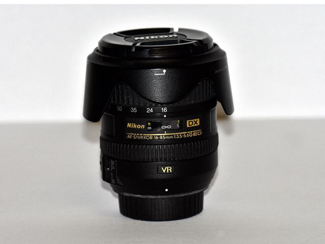 Nikon AF-S DX NIKKOR 16-85mm f/3.5-5.6G ED Vibration Reduction Lens