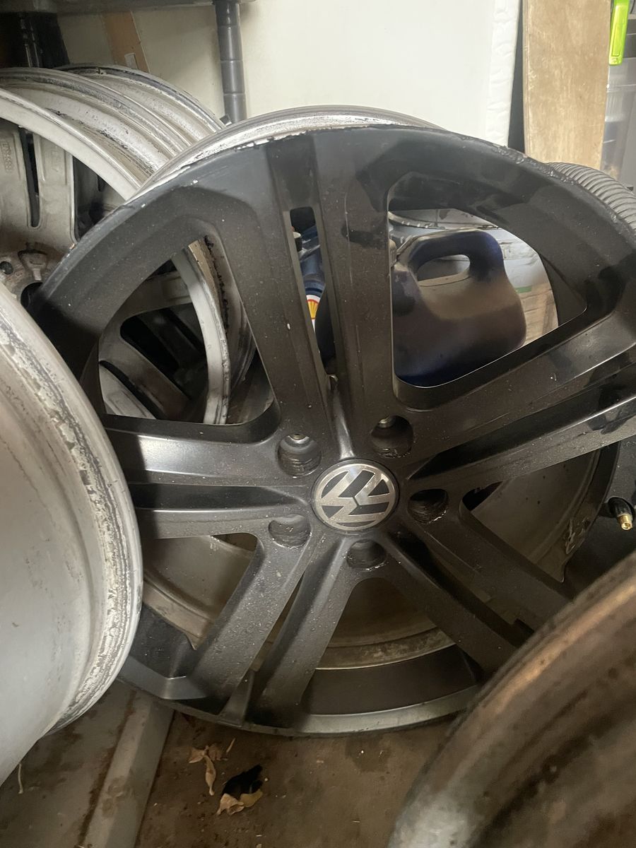 18”Vw gli Mallory wheels