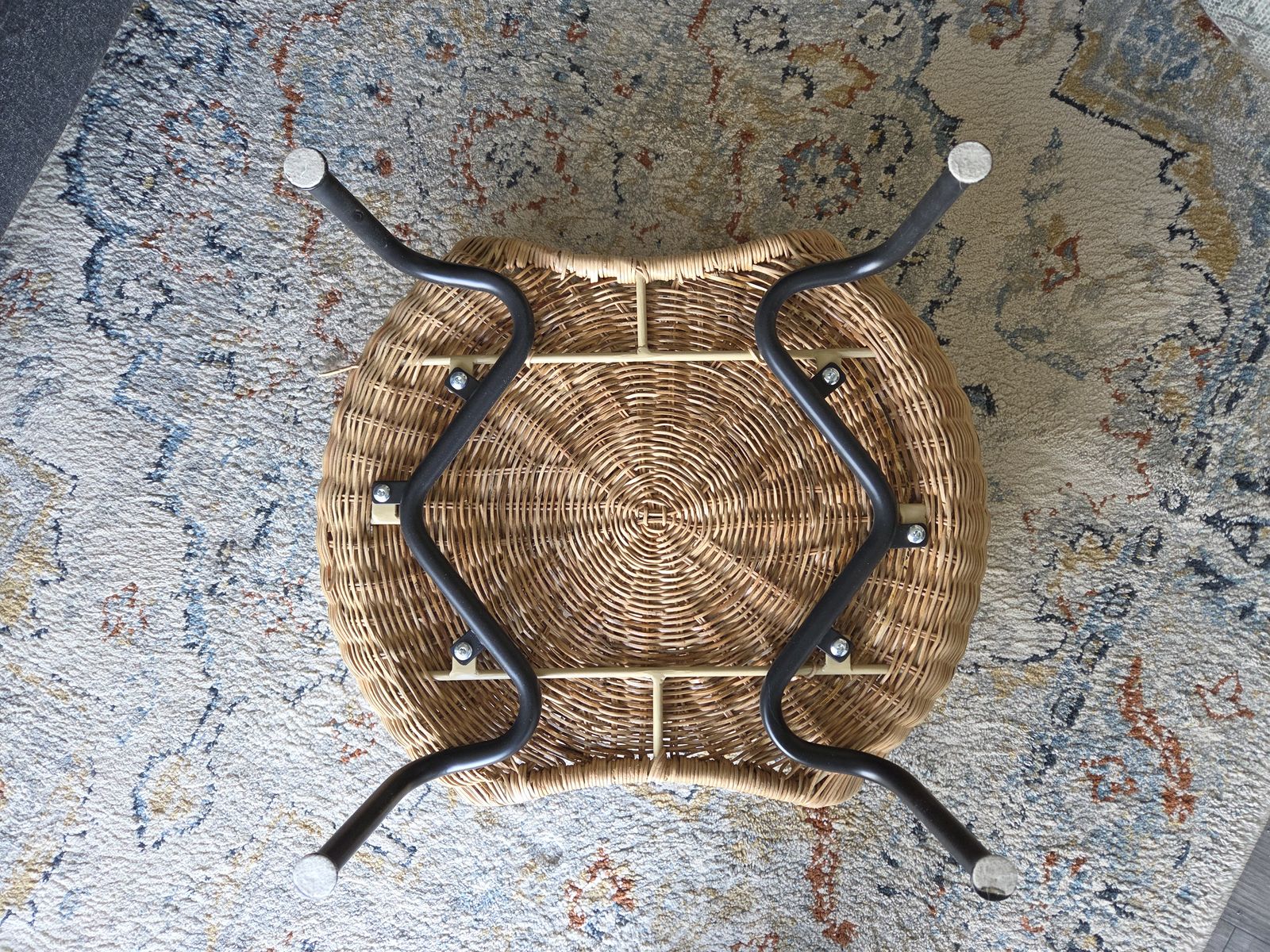 Main image 6