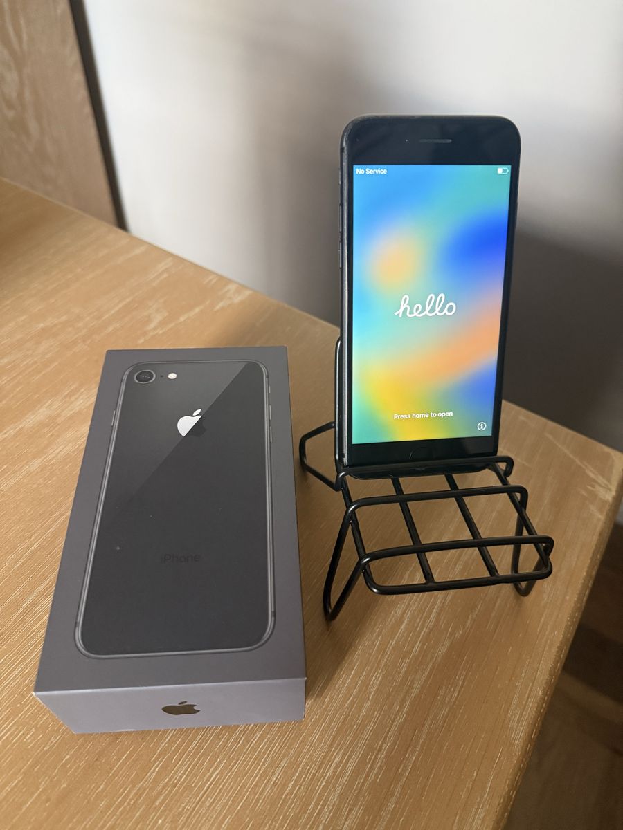 iPhone 8 – 64GB – 85% Battery – Excellent Condition