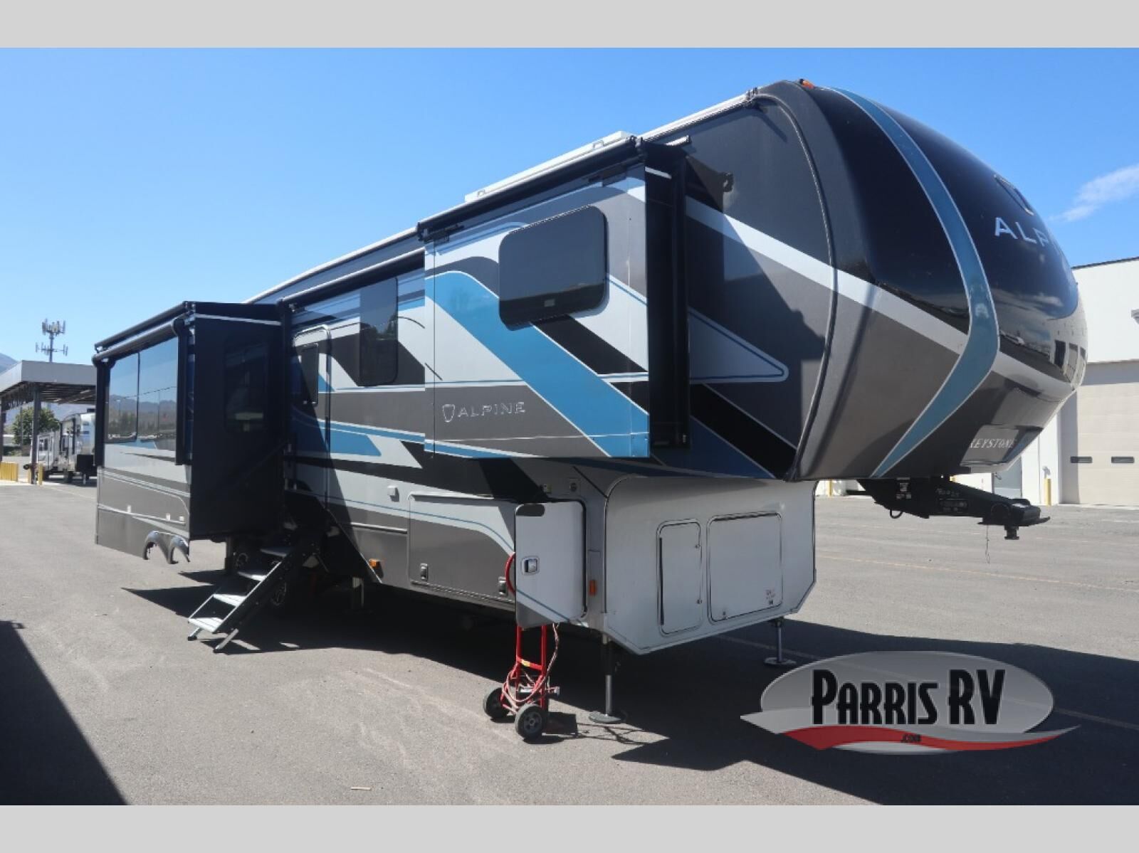 New 2026 Keystone RV Alpine 3303CK