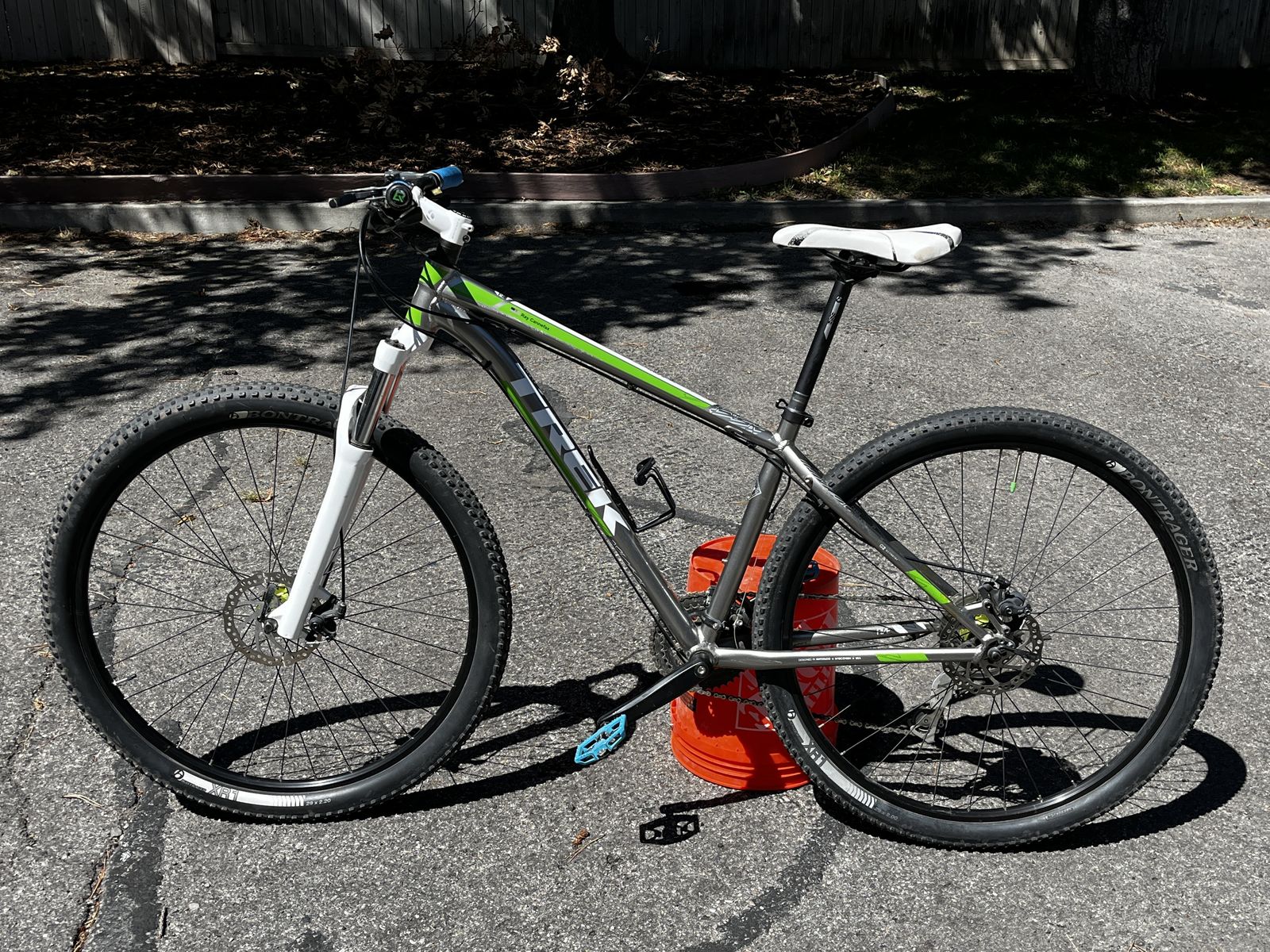 TREK Excaliber 5 Mountain Bike