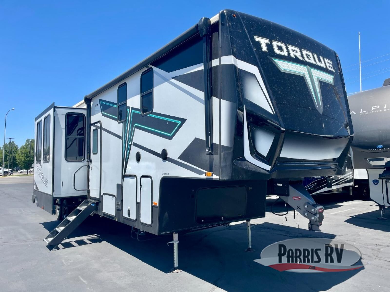 Used 2023 Heartland Torque 384