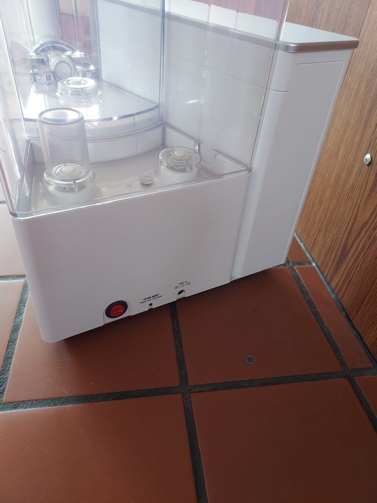 Main image 8