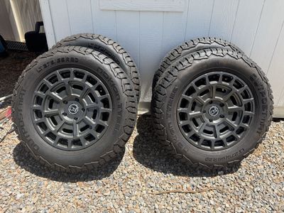 Black Rhino Voltaic Wheels w/ Nokian Outpost NAT LT275/65R20 Tires - Set of 4