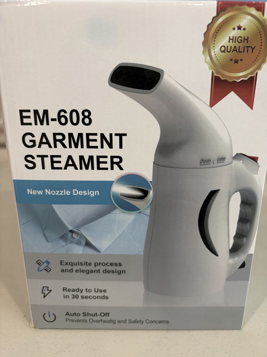 EM-608 Handheld Garment Steamer - Quick Heat, Auto Shut-Off, Travel-Friendly 110ml Water Tank