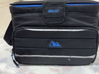 Arctic Zone Zipperless ColdLok Soft-Sided Insulated Cooler Bag Black