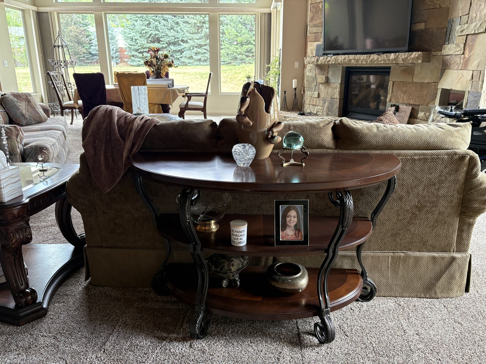 Main image 12