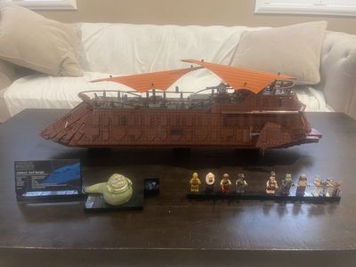 LEGO Star Wars Jabba's Sail Barge Set with Minifigures and Display Plaque