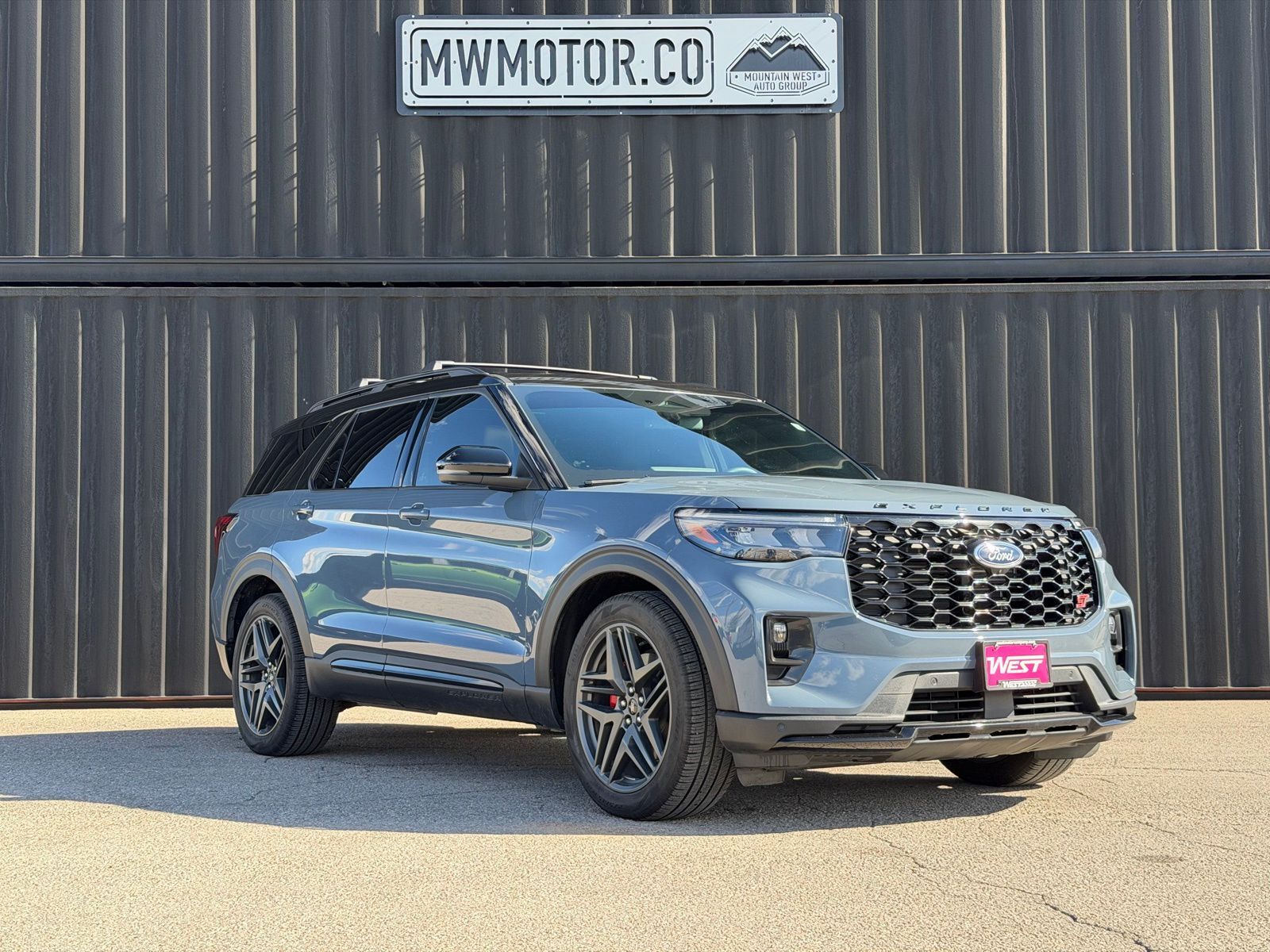 2025 Ford Explorer ST