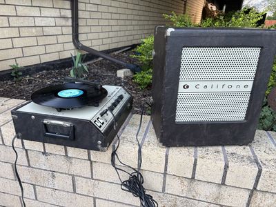 Working record player, Califone model 1920 w removable speaker and microphone input, vintage