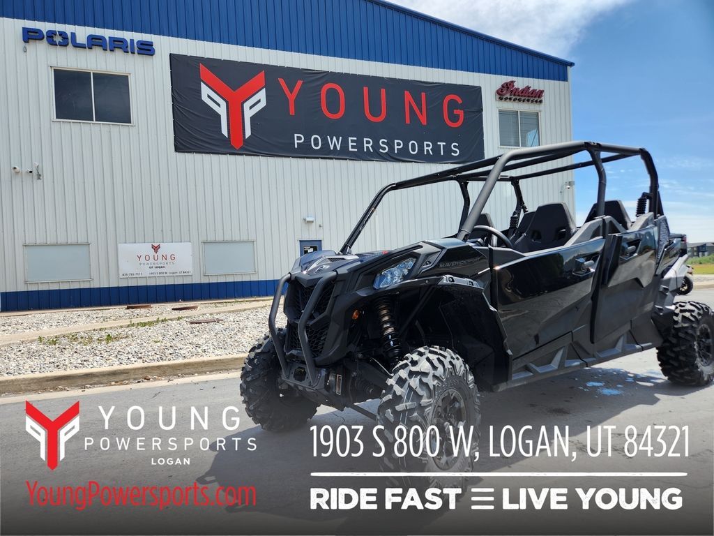 2023 Can-Am® Maverick Sport MAX DPS 1000R