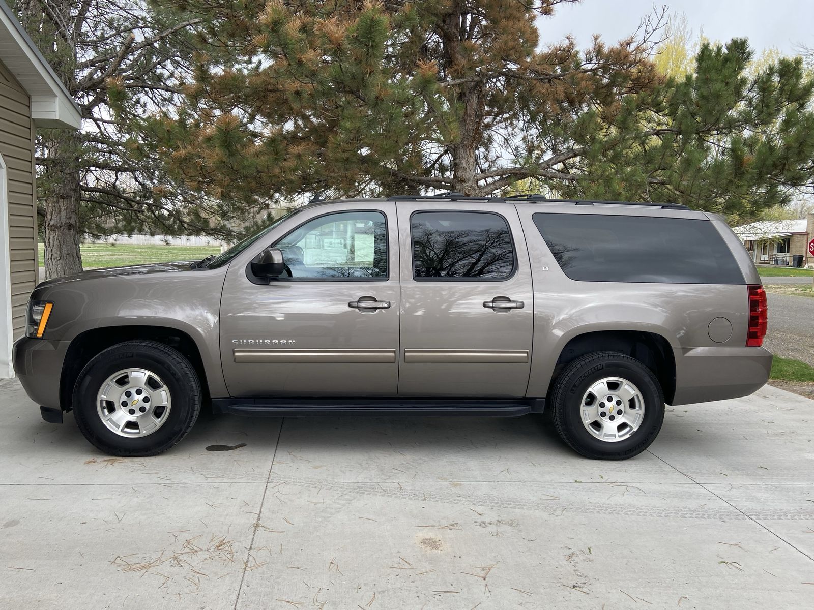 2012 Chevrolet Suburban LT