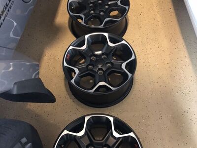 17” JEEP WRANGLER RUBICON WHEELS