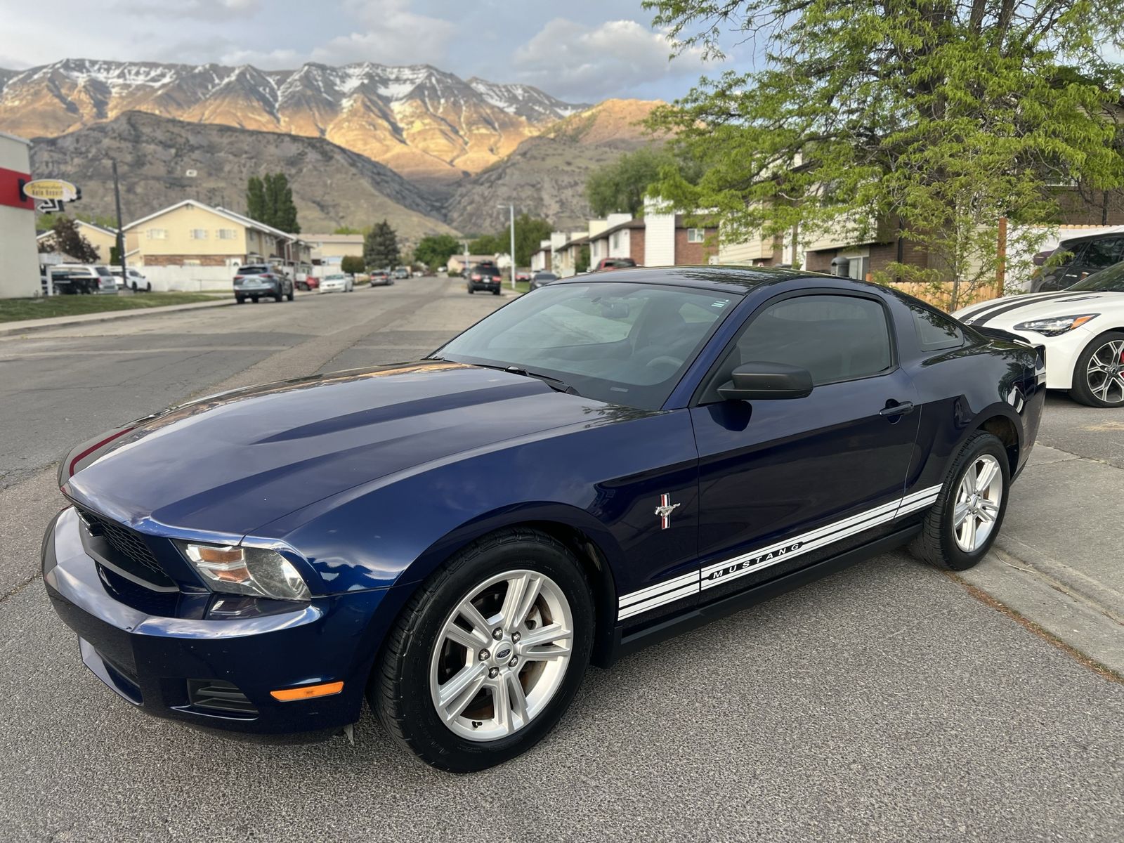 2010 Ford Mustang V6 Deluxe