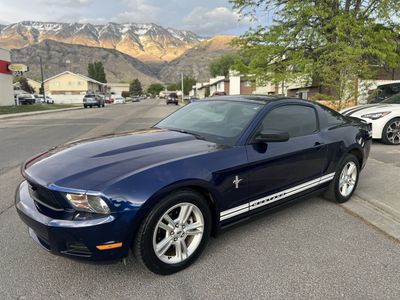 2010 Ford Mustang V6 Deluxe