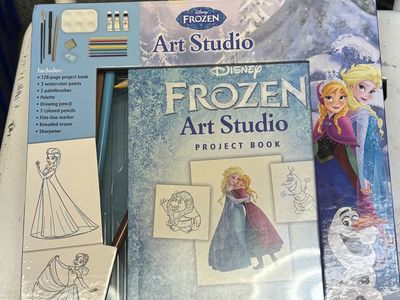 Disney Frozen Art Studio Project Book