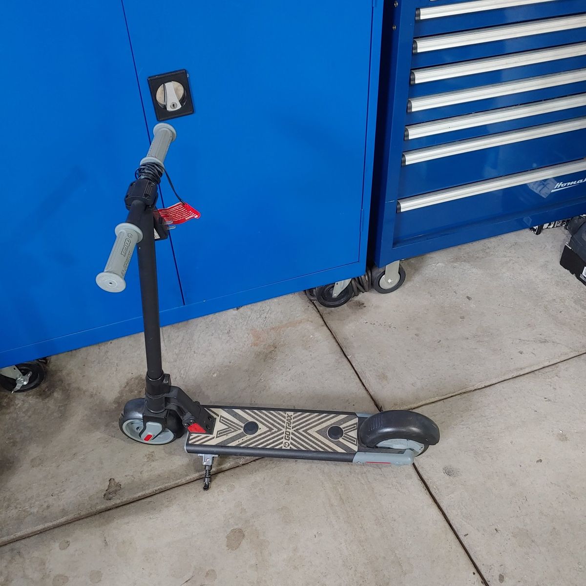 GoTrax Go Trax GKS Electric Scooter