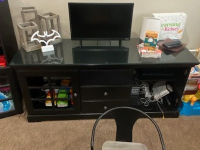 Entertainment Center / TV Stand