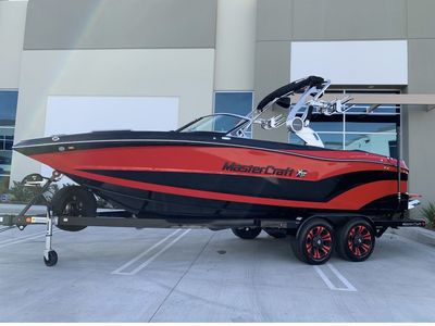 2020 Mastercraft XT22