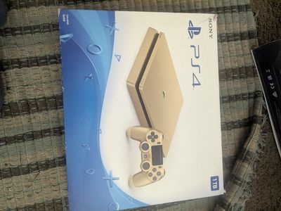 Sony PlayStation 4 Slim Limited Edition 1TB Consol