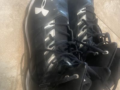 Under Armour Football Cleats