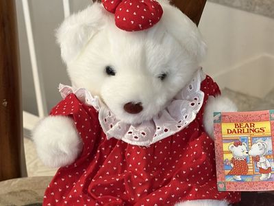 Vintage Bear Darlings White Teddy Bear with Red Heart Dress & Bow - Collectible Plush Toy