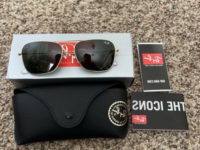 RAYBAN CARAVAN SUNGLASSES IN BOX