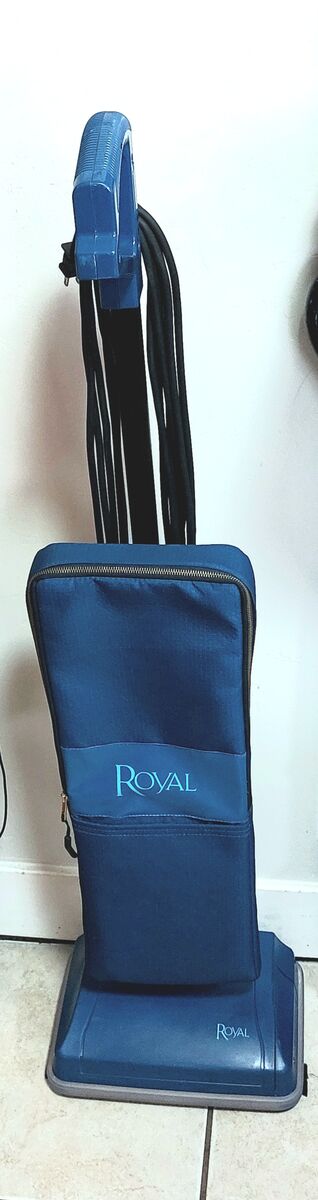 Royal UR32200PC Lightweight Vacuum Cleaner