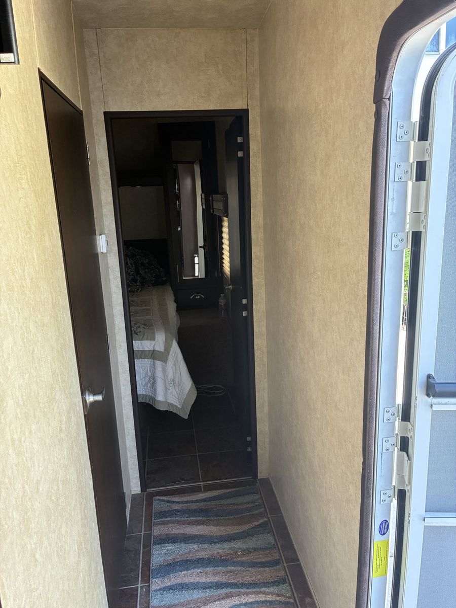 Main image 25