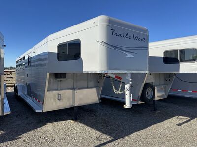 2024 Trails West Santa Fe 24'