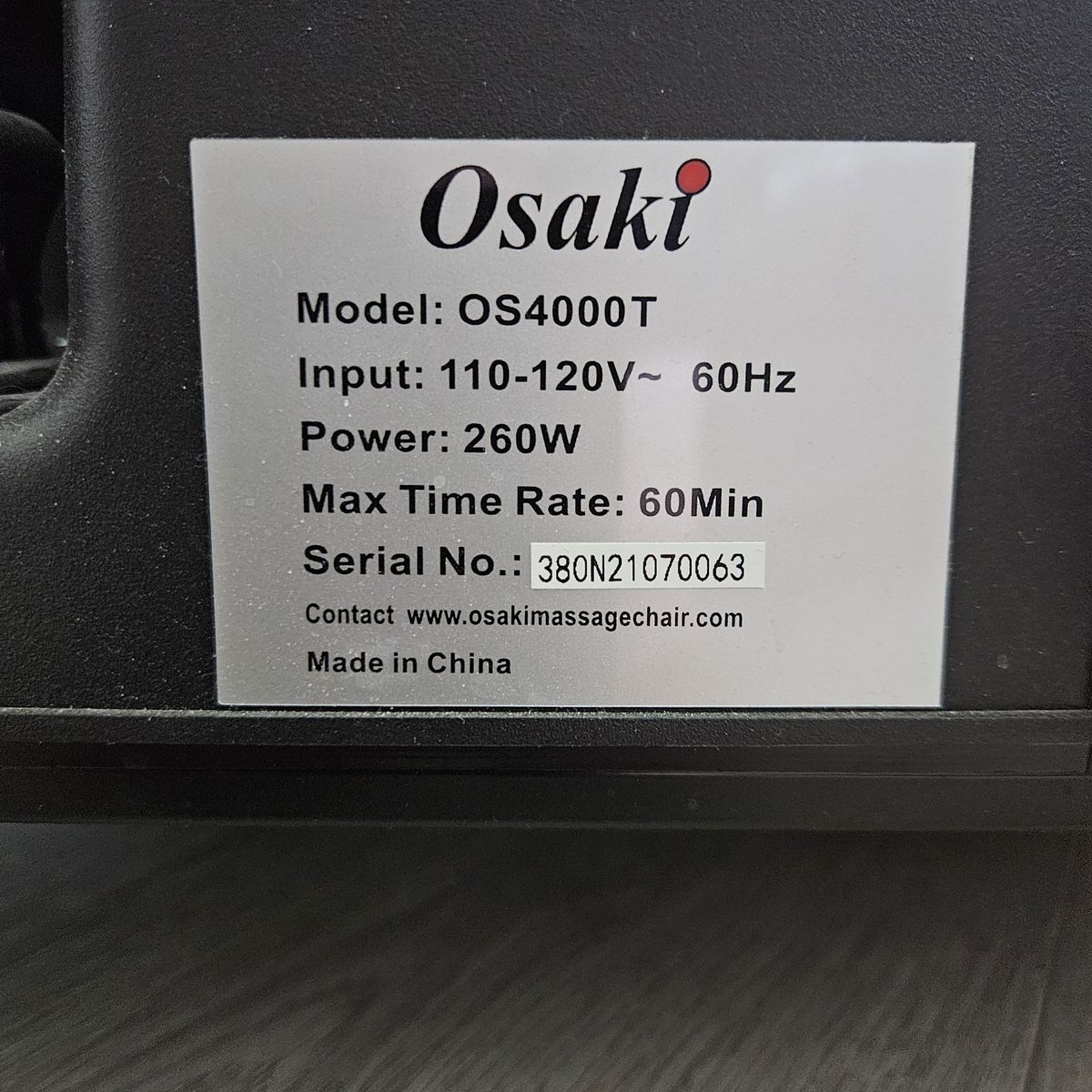 Oskai Chair
