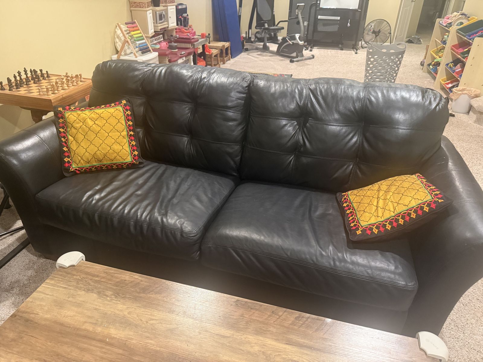 Black Leather Sofa and Loveseat Set with Tufted Backrests