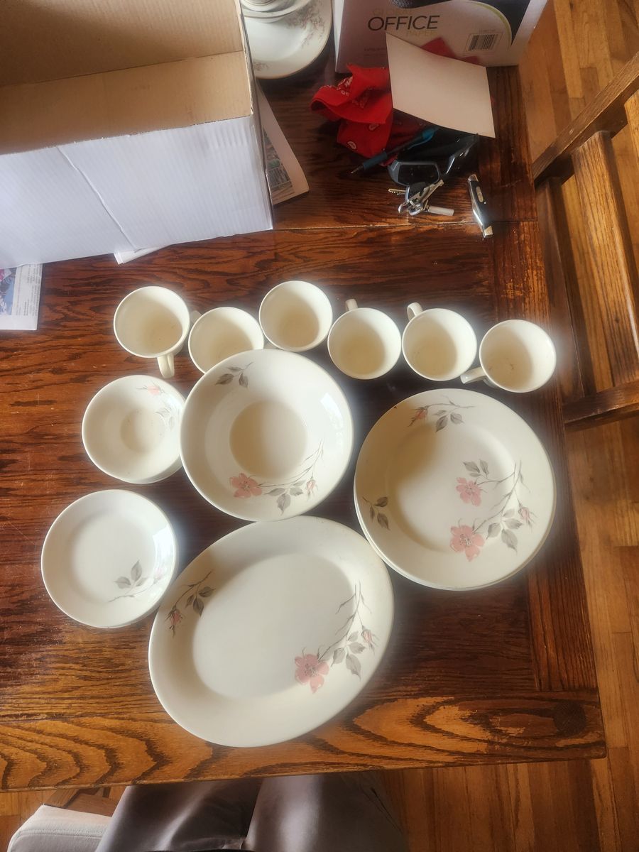 Knowles China--Dawn Rose.  Six Piece Set.