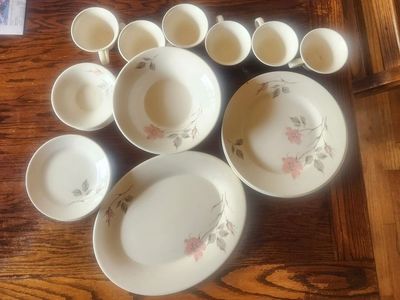 Knowles China--Dawn Rose. Six Piece Set.