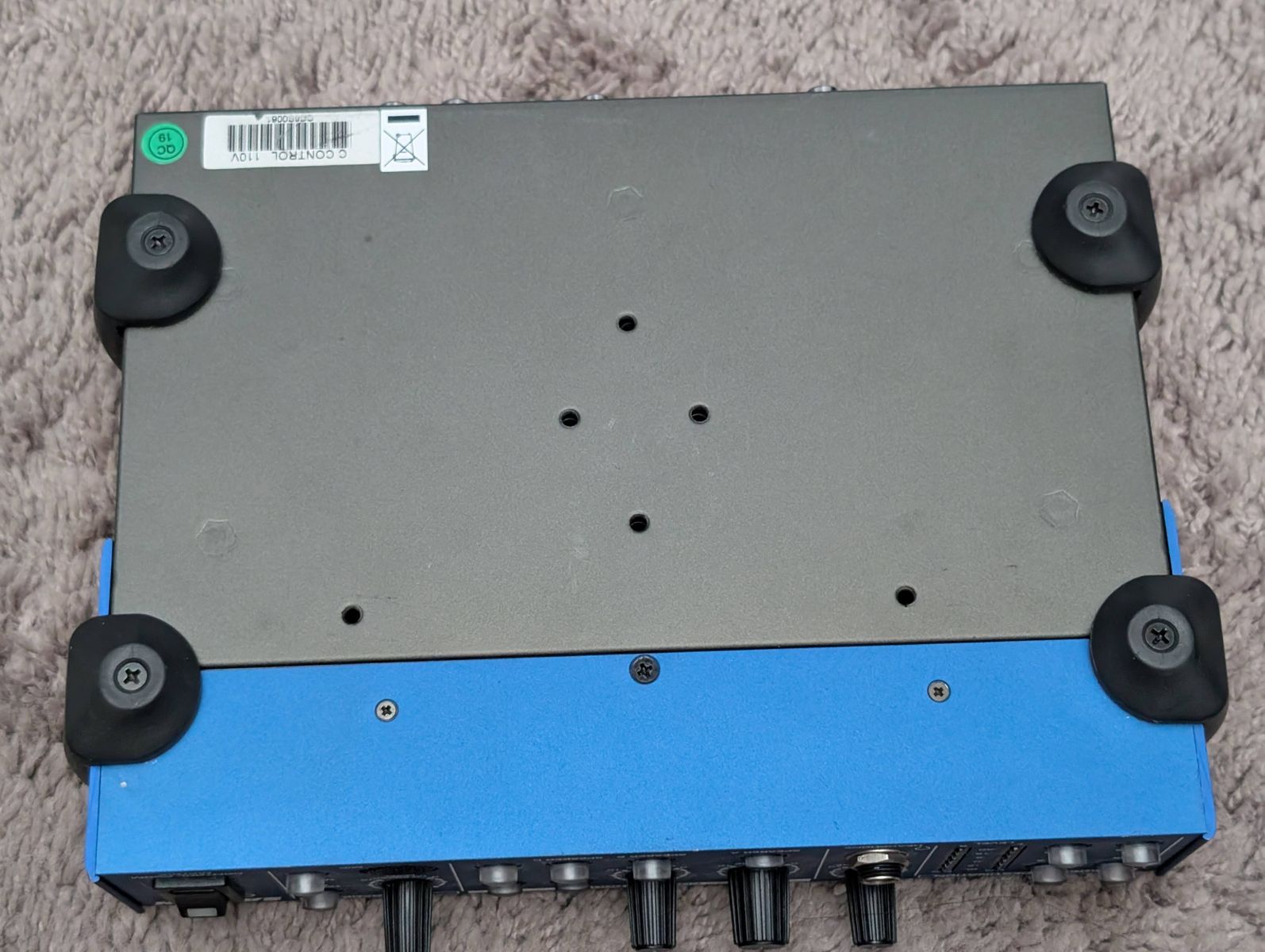 Main image 3