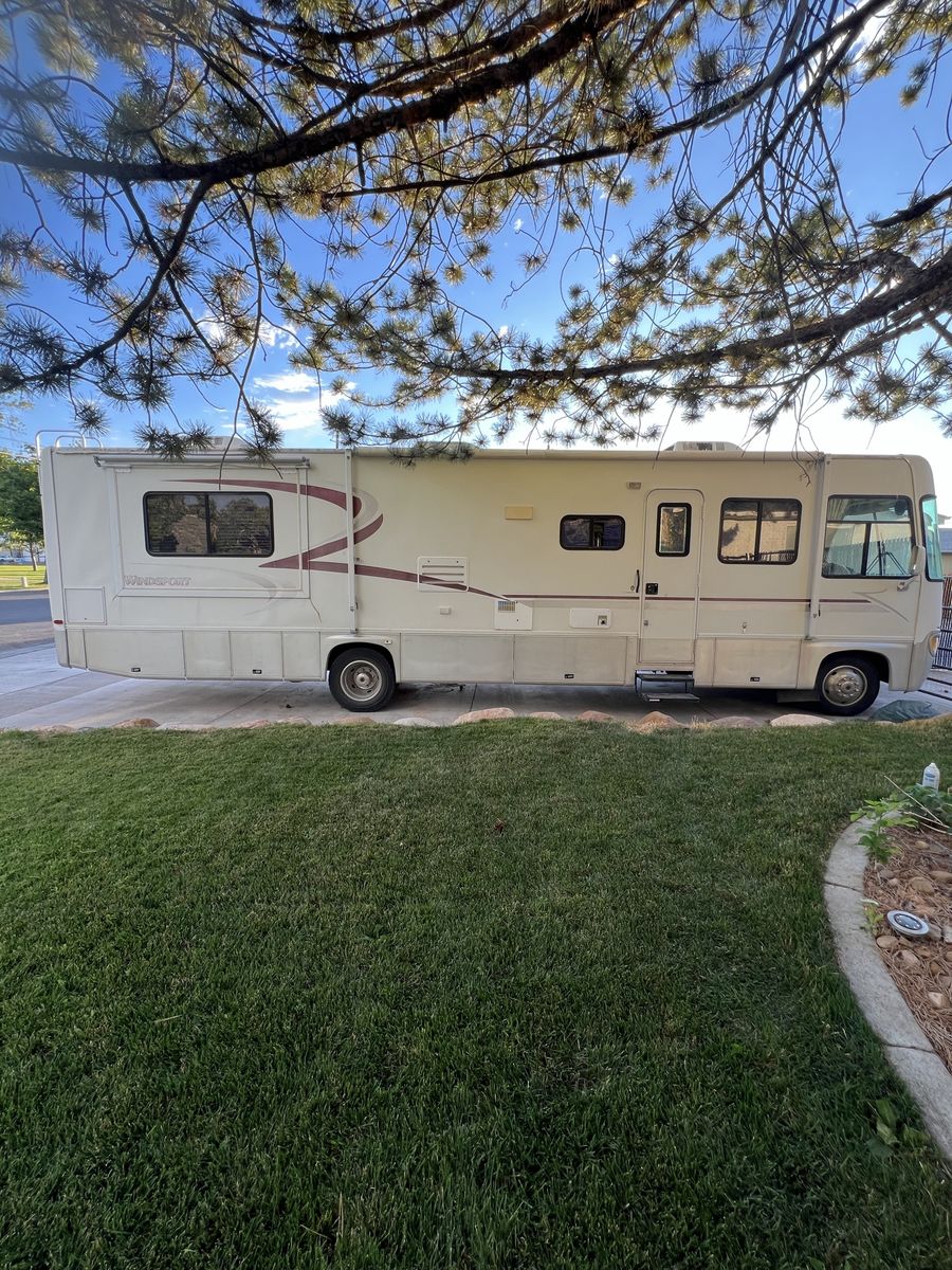 2000 Four Windstar Motorhome