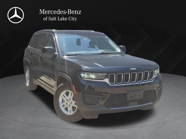 2022 Jeep Grand Cherokee Laredo