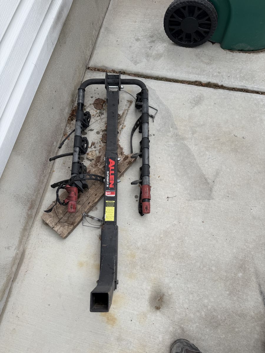 Hitch mounted bike rack