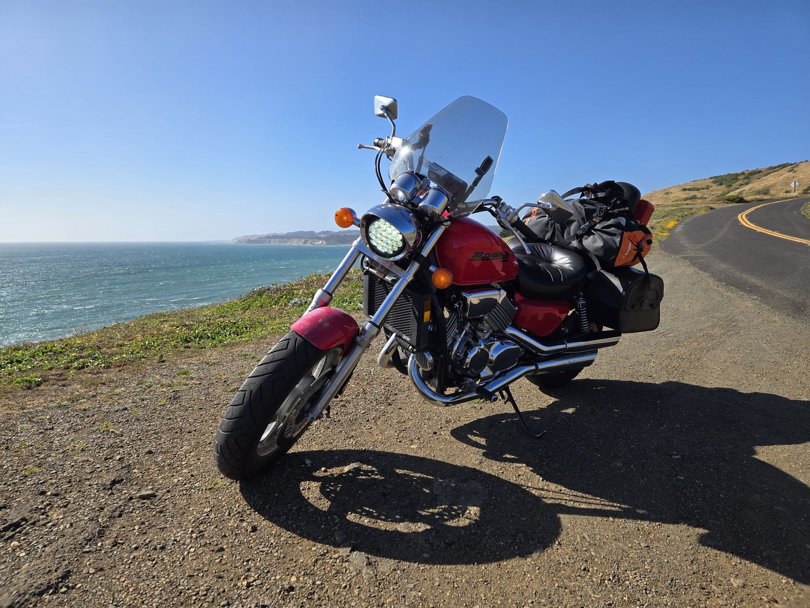 1999 Honda Magna 750 V45