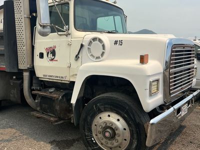 1995 Ford L9000 Dump Truck - 14 Ton Capacity, Runs Great, Ready for Work