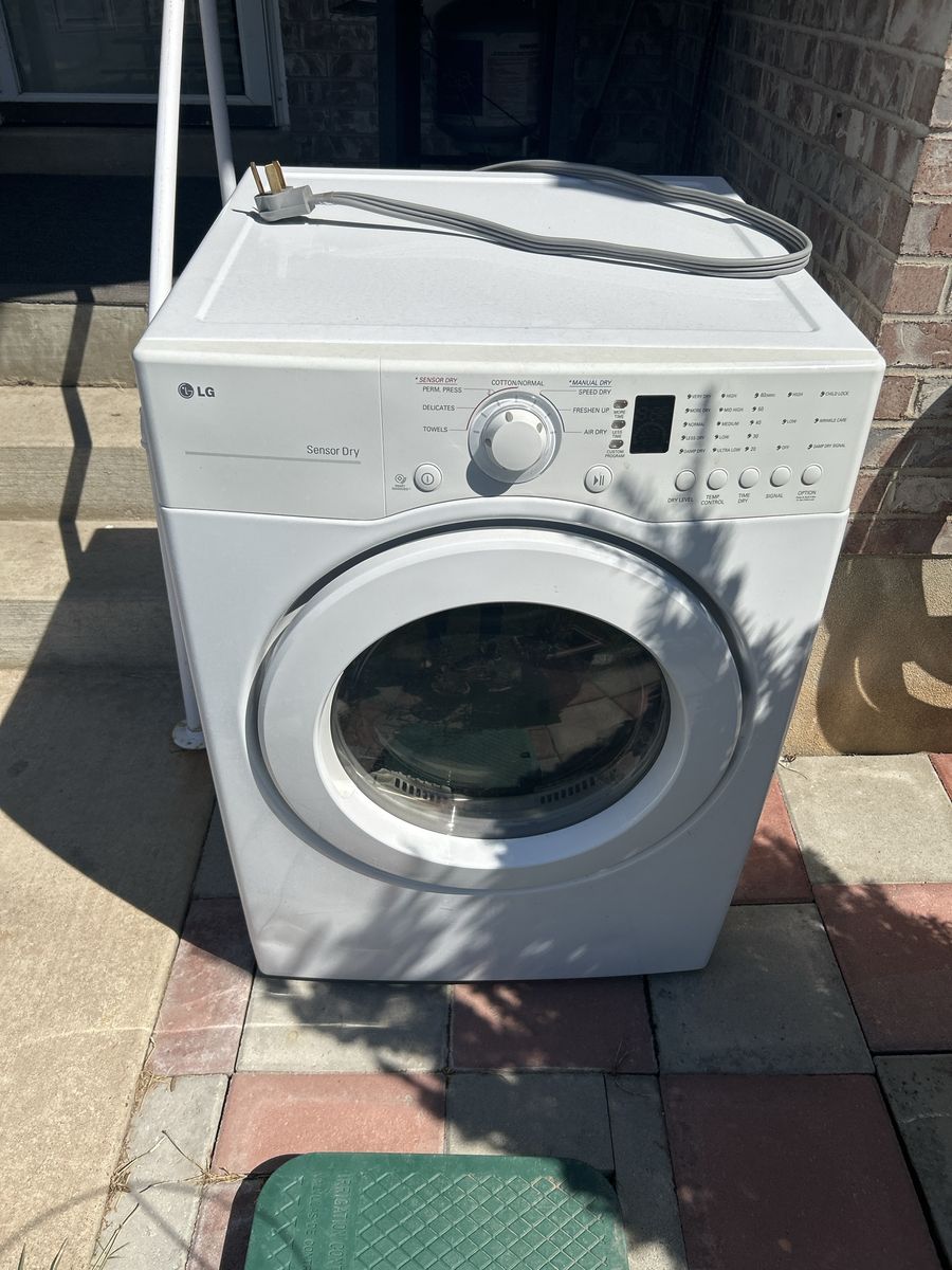LG Sensor Dry Front Load Electric Dryer - White, UsedGood Condition