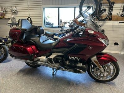 2018 Honda Gold Wing Tour - Candy Ardent Red