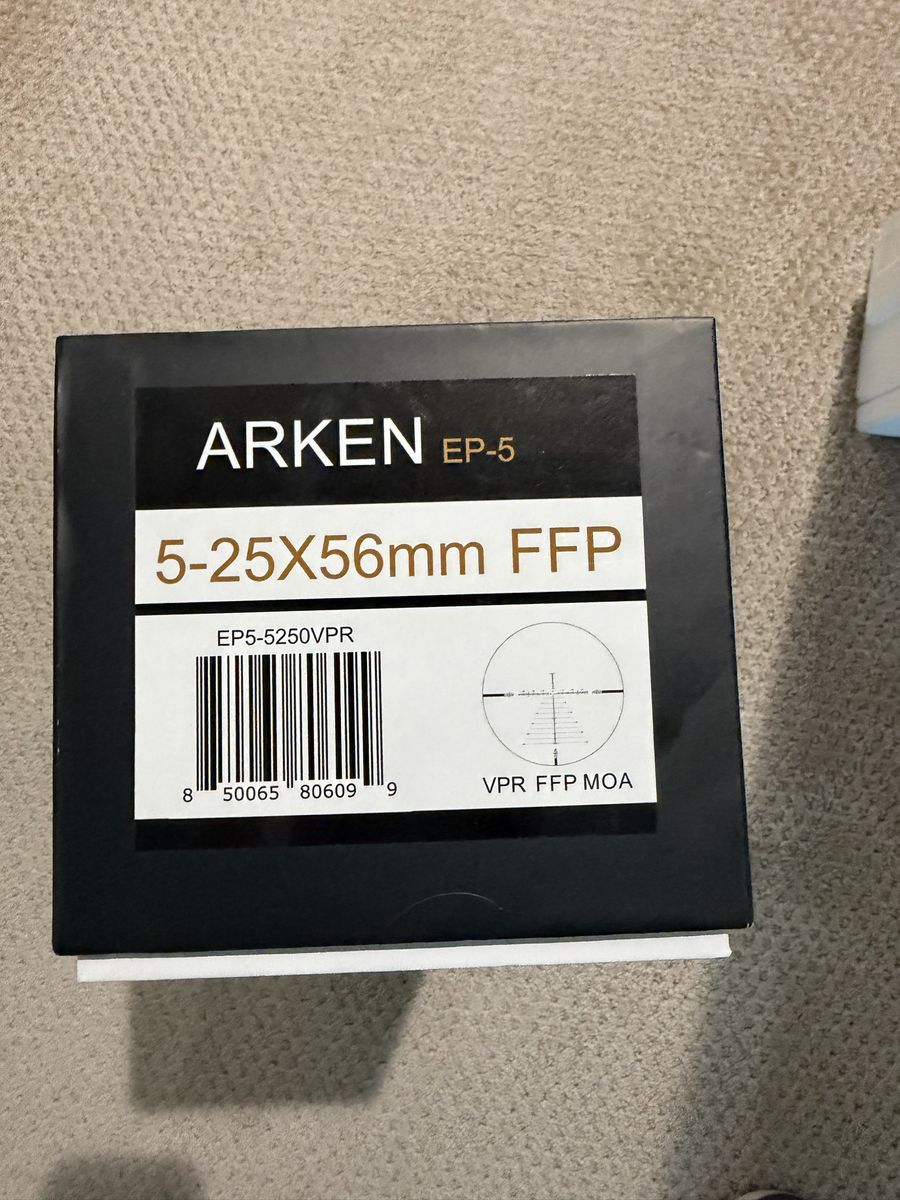 Arken ep5 5-25x56 MOA