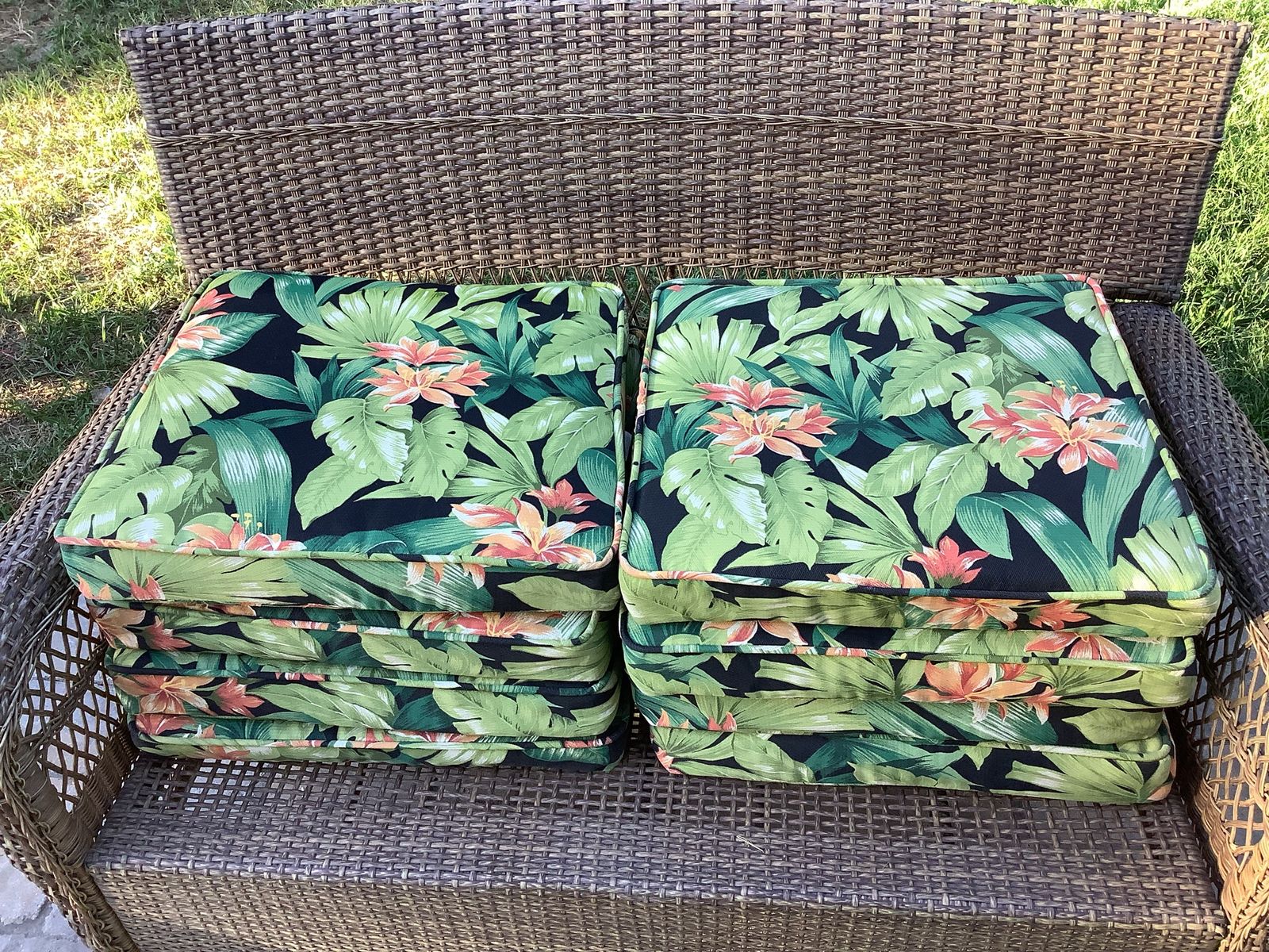 8 Seat Cushions