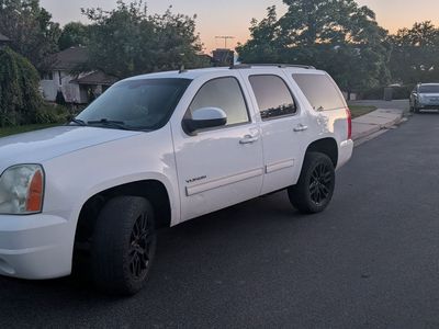2011 GMC Yukon SLE