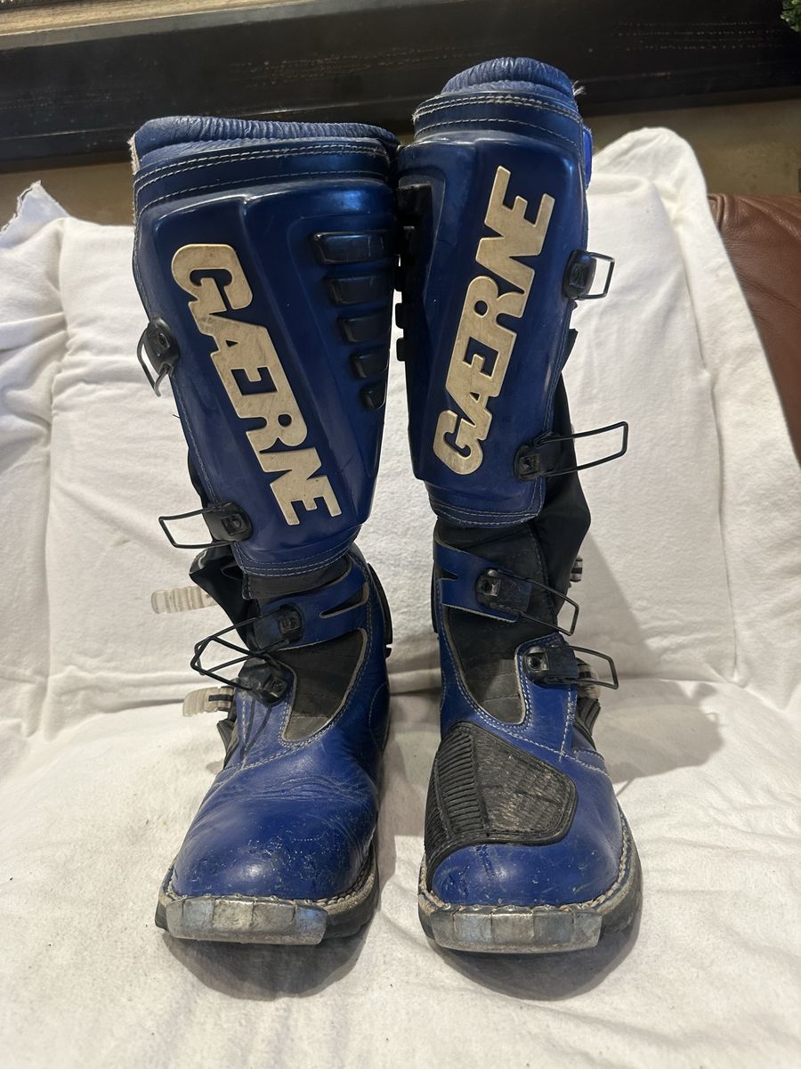 Gaerne men’s size 10 dark blue with black trim motorcycle boots