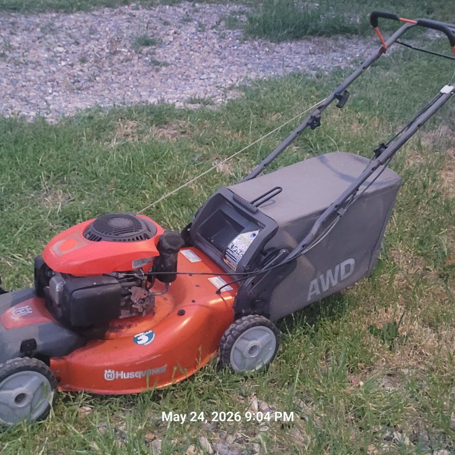 Husqvarna lawn mower AWD drive.