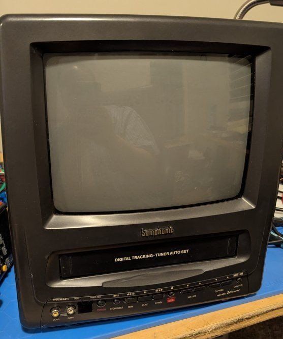 Symphonic 9" TV/VCR Combo - TVCR9F1 - from 1995