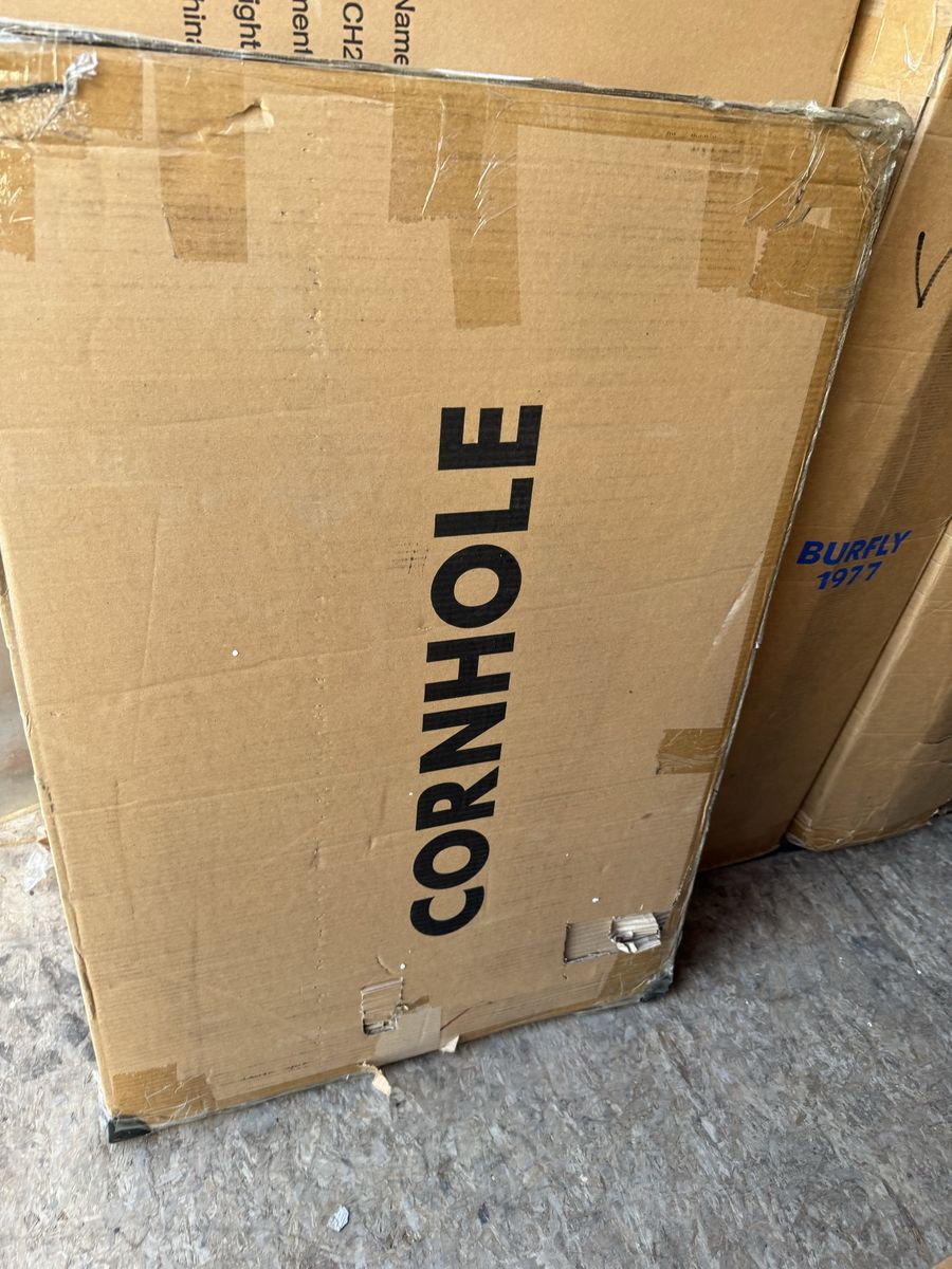 YELOON Standard/tailgate Size Cornhole Set - Portable Bean Bag Toss Game with Carrying Case, New
